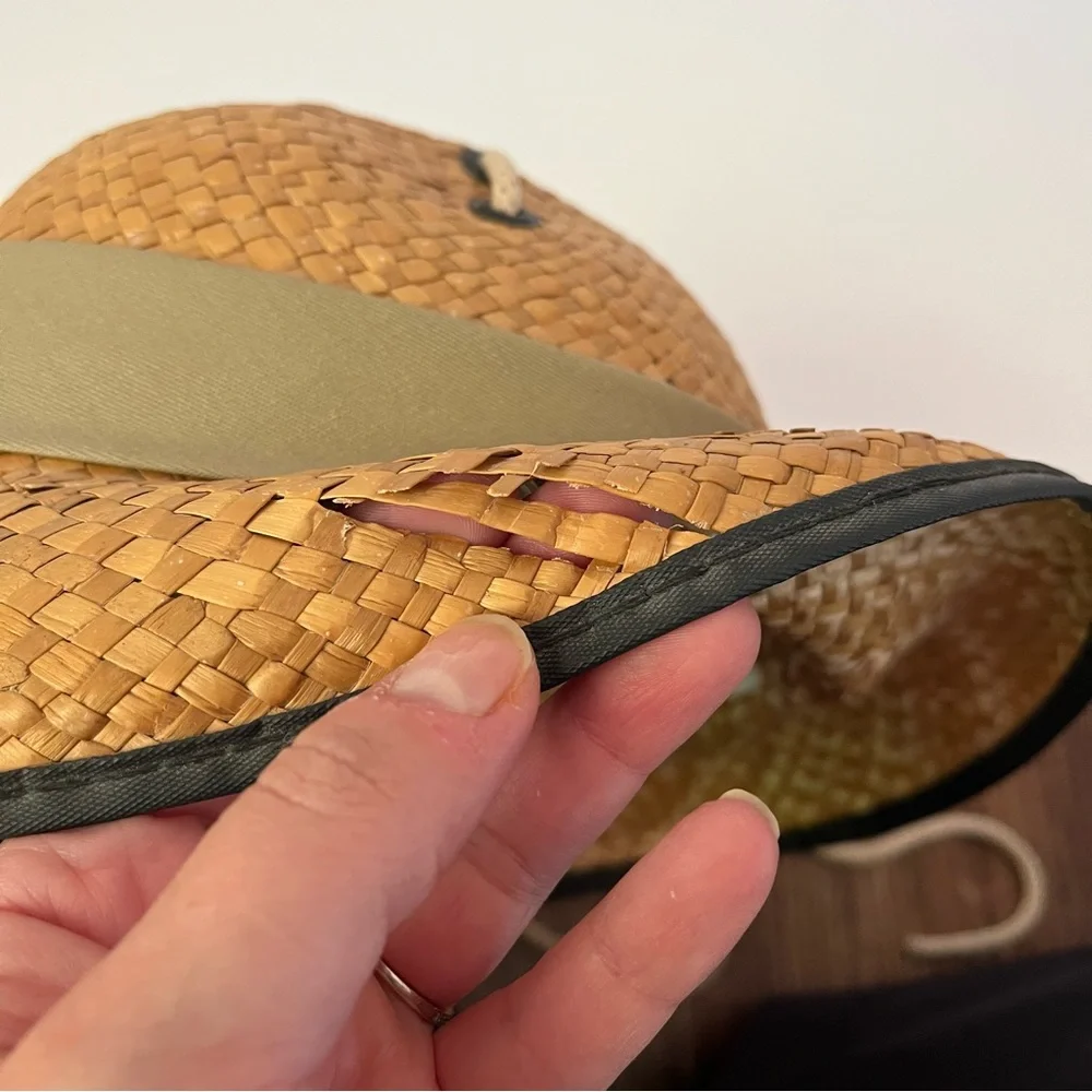 Walt Disney World Vintage Children’s Straw Hat With Ties